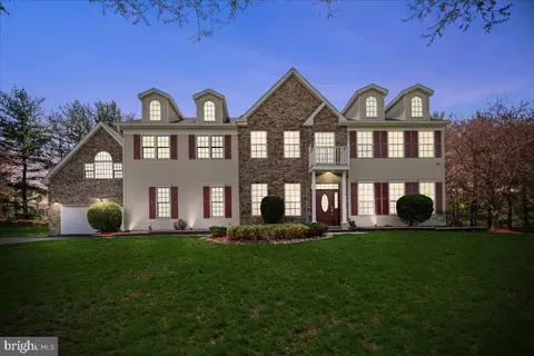 5 Klockner Ct, Lawrence Township, NJ 08648