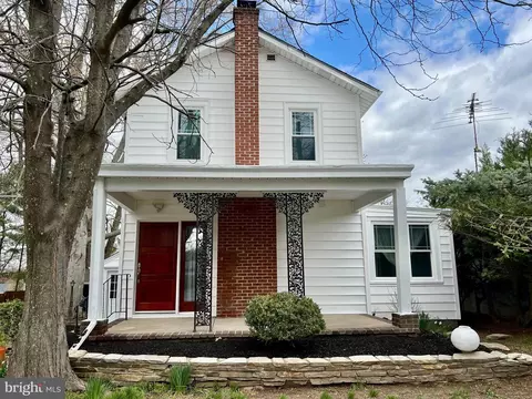 200 Buttonwood Dr, Ewing, NJ 08638
