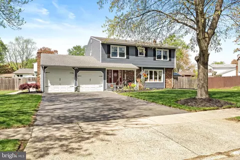 3 David Dr, Ewing, NJ 08638