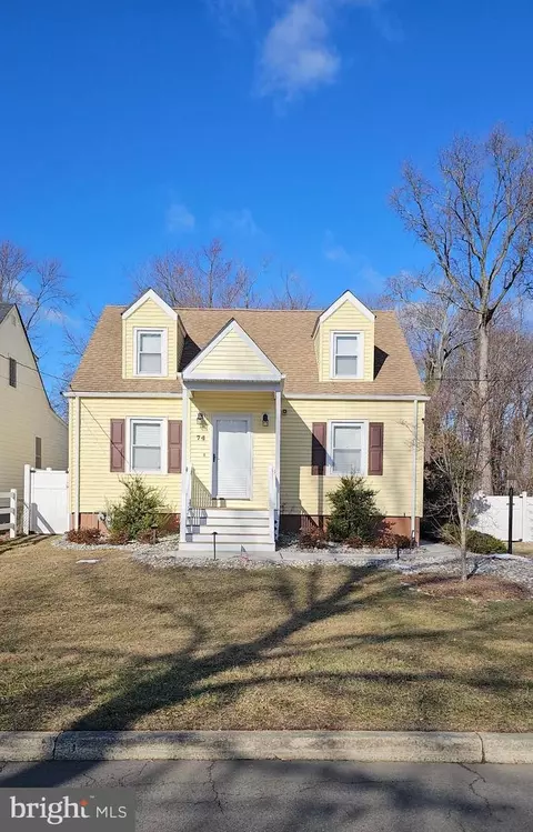 74 Ribsam St, Hamilton, NJ 08619
