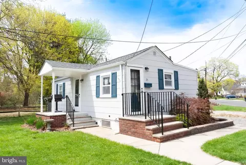 25 Lenox Ave, Hamilton, NJ 08620