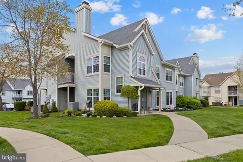 313 Andover Pl, Robbinsville, NJ 08691