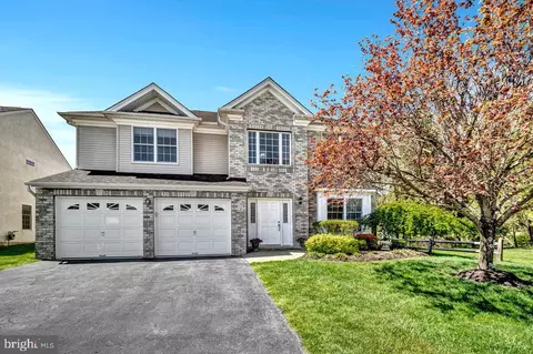 2 Greylynne Dr, Princeton, NJ 08540