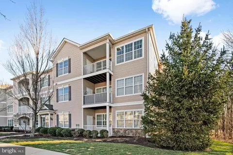 1028 Timberlake Dr, Ewing, NJ 08618