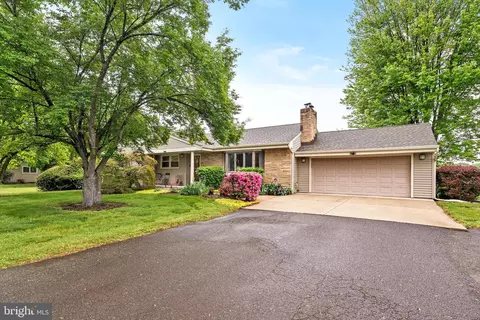 192 Robbinsville-edinburg Rd, Robbinsville, NJ 08691