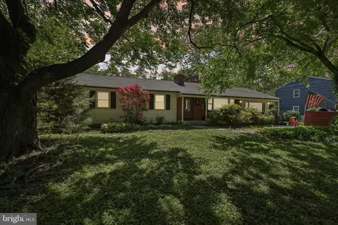947 Old York Rd, Hightstown, NJ 08520