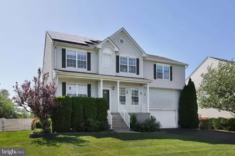 17 Berkley Pl, East Windsor, NJ 08520