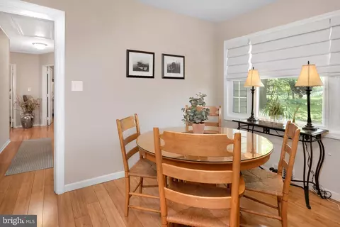 Dining - 5 White Beech Ct, Ewing, NJ 08618 photo 2 of 2