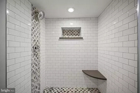 Bath - 2115 Pennington, Ewing, NJ 08638 photo 6 of 6