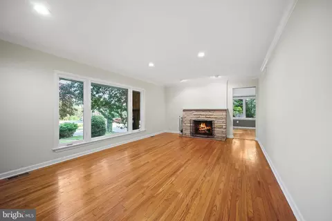 Living - 2115 Pennington, Ewing, NJ 08638 photo 2 of 7