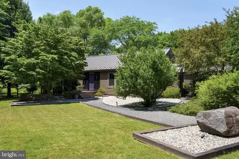 357 Cold Soil Rd, Princeton, NJ 08540