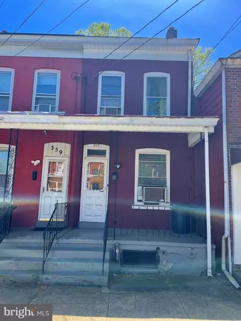 357 Hewitt St, Trenton, NJ 08611