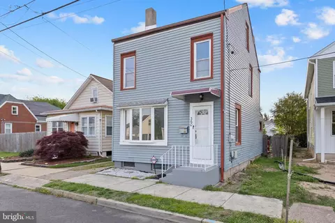 360 E Franklin St, Hamilton, NJ 08610