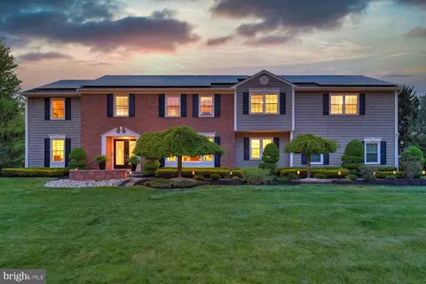 5 Findley Ln, Princeton Junction, NJ 08550