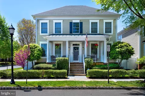 1 Malsbury St, Robbinsville, NJ 08691