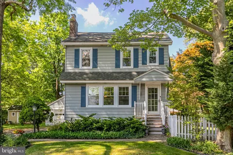 20 Hillside Ave, Princeton, NJ 08540