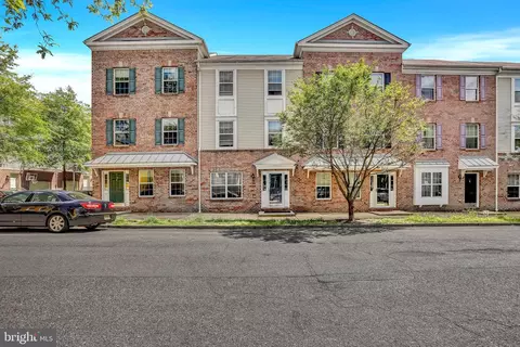 17 Cliff St, Trenton, NJ 08611