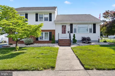 88 Madison Ave, Hamilton, NJ 08619