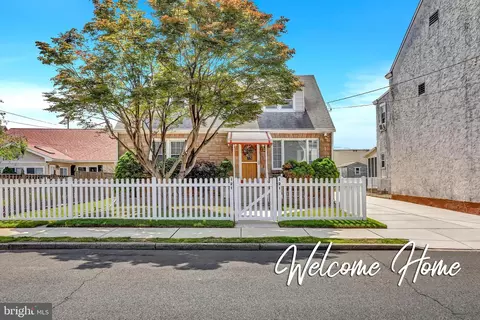 121 Hutchinson St, Hamilton, NJ 08610