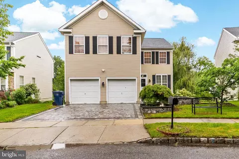 18 Fountayne Ln, Lawrenceville, NJ 08648