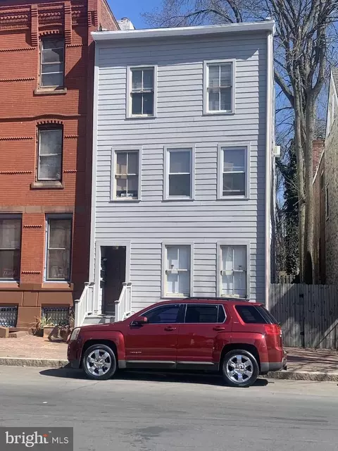 314 W State St, Trenton, NJ 08618