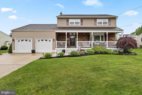 681 Shady Ln, Hamilton, NJ 08619