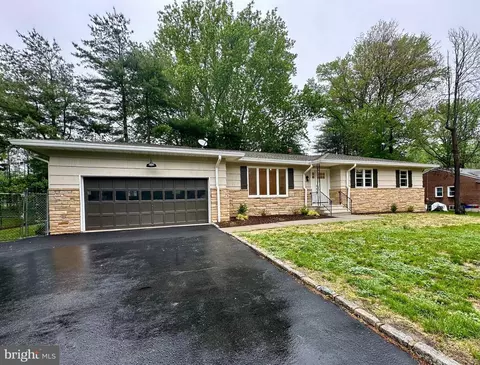 36 Bull Run Rd, Pennington, NJ 08534