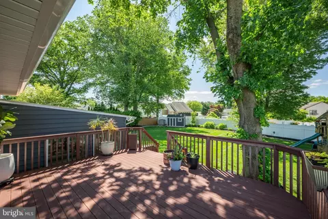 Exterior - 33 Dailey Dr, Hamilton, NJ 08620 photo 3 of 8