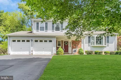 21 Kristin Way, Hamilton, NJ 08690