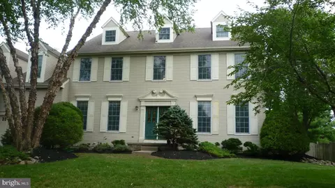 3 Dickens Dr, Princeton Junction, NJ 08550