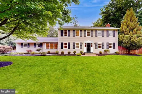 304 Riverside Dr, Princeton, NJ 08540