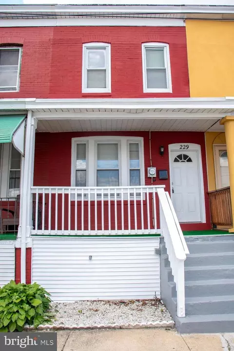 229 New Trent, Ewing, NJ 08638