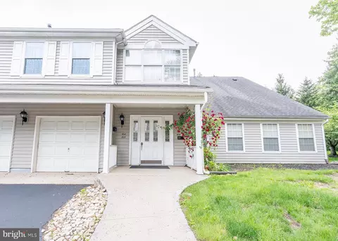 101 Eagles Chase Dr, Lawrenceville, NJ 08648