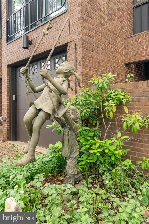 20 Willow St, Princeton, NJ 08540