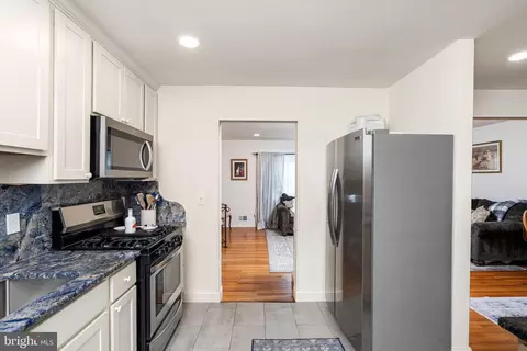 44 Rolling Ln, Hamilton, NJ 08690 photo 19