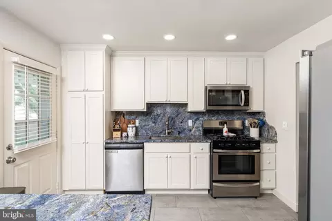 44 Rolling Ln, Hamilton, NJ 08690 photo 17
