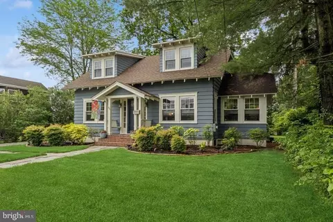 85 W Prospect St, Hopewell, NJ 08525