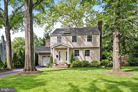 14 Tee Ar Pl, Princeton, NJ 08540