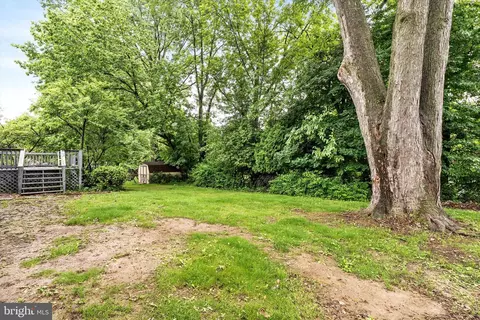 Exterior - 4 Bittersweet Rd, Ewing, NJ 08638 photo 5 of 6