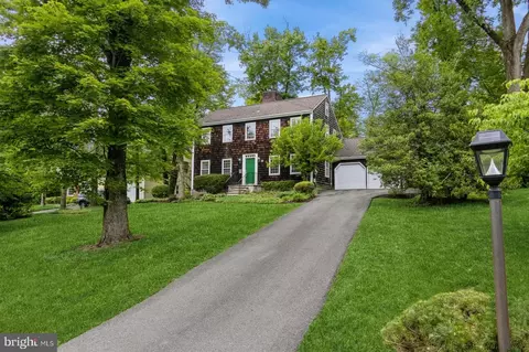 24 Turner Ct, Princeton, NJ 08540