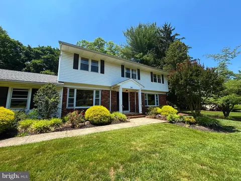 14 Stonelea Dr, Princeton Junction, NJ 08550