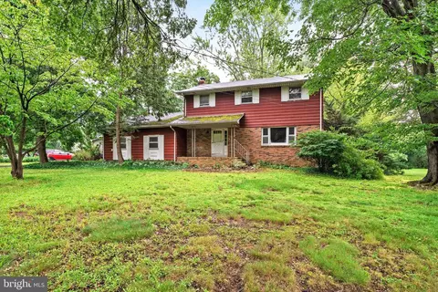 36 Brooktree Rd, East Windsor, NJ 08520