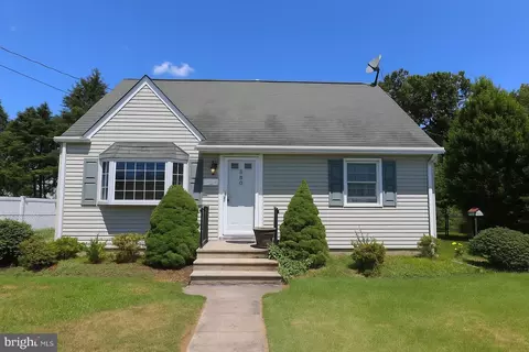 886 Whitehorse Hamilton Sq, Hamilton, NJ 08610