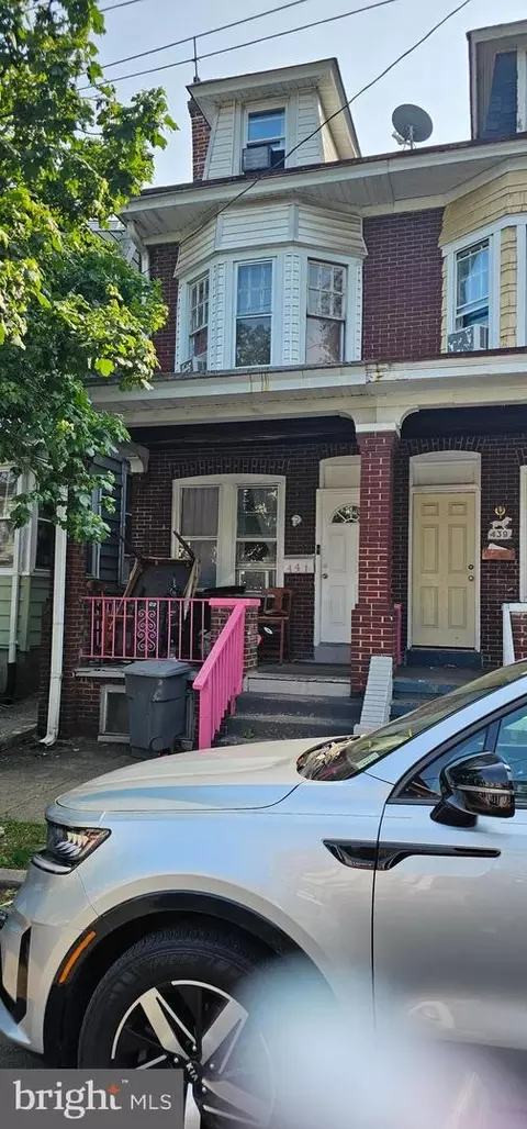 441 Garfield Ave, Trenton, NJ 08629
