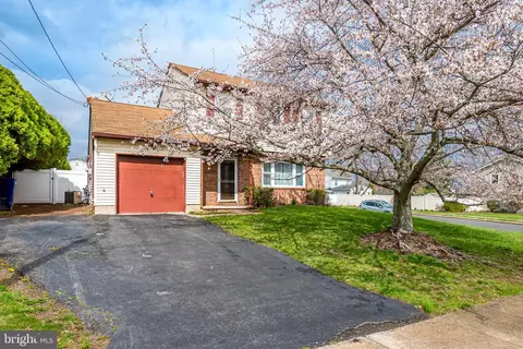 86 Bunker Hill Rd, Lawrenceville, NJ 08648
