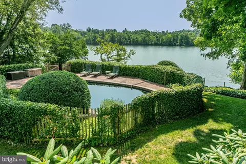 697 Prospect Ave, Princeton, NJ 08540