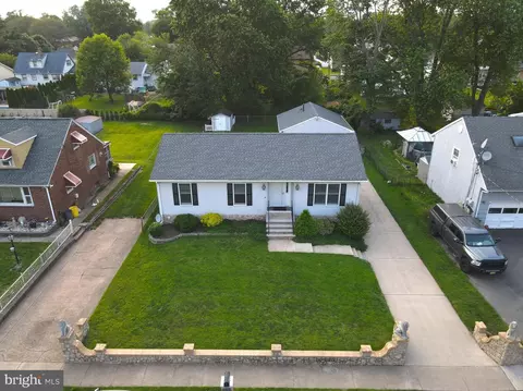 45 Wert Ave, Hamilton, NJ 08610