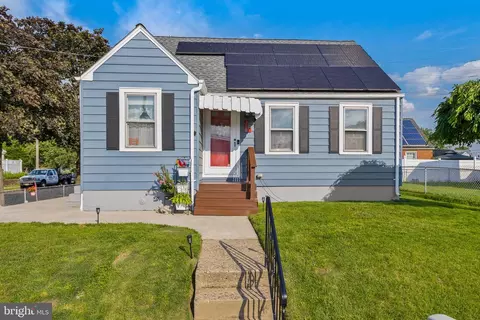 260 Irvington Pl, Hamilton, NJ 08610