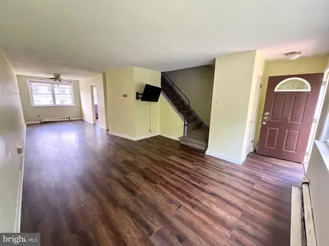 67 Bruce Park Dr, Trenton, NJ 08618