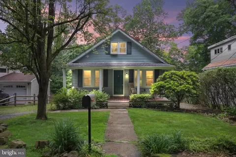 148 Reservoir Rd, Hopewell, NJ 08525